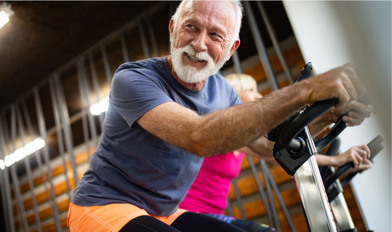 Sea activo. Realice ejercicio y actividad física. Podcast 3 sobre envejecimiento saludable
