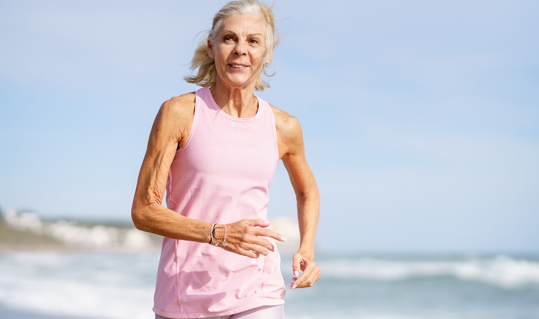Actividad física y disminución del sedentarismo para personas mayores